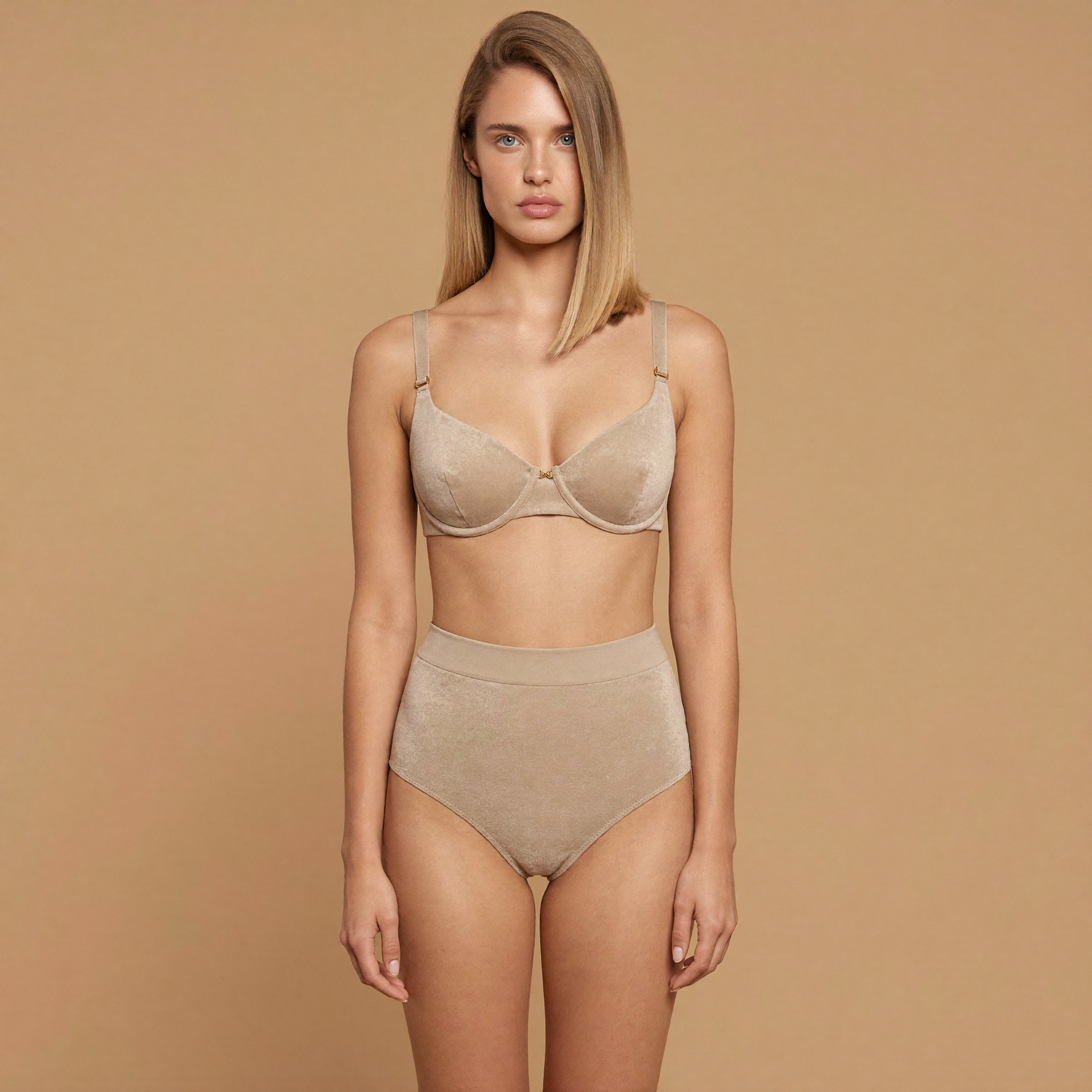 Amere Velvet Bra – Luxe Edition